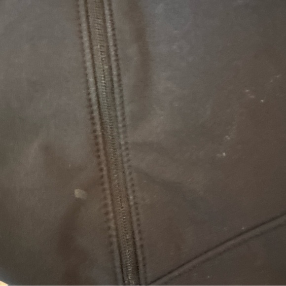 The North Face Men's Black Performance Jacket - Picture 11 of 13